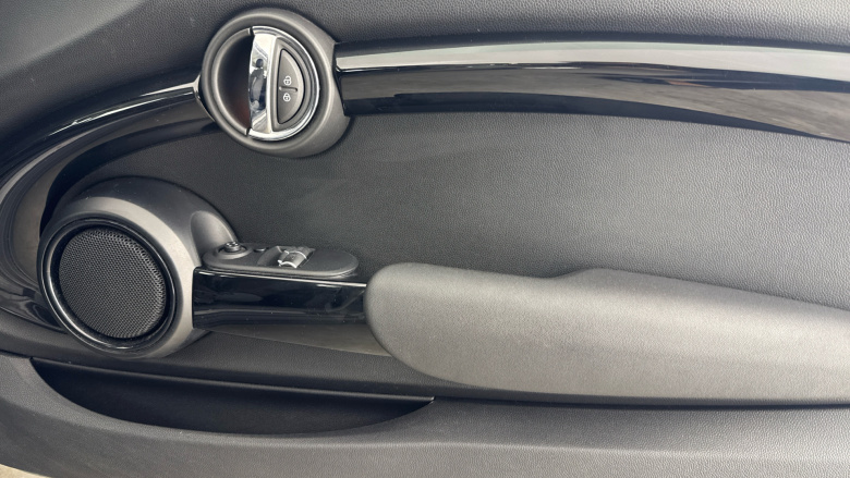 MINI Hatchback 2.0 Cooper S Classic II 3dr Petrol Hatchback